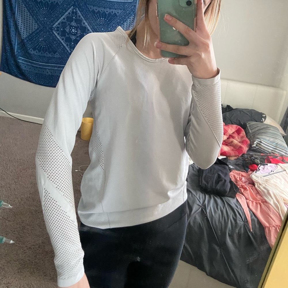White athleta workout shirt